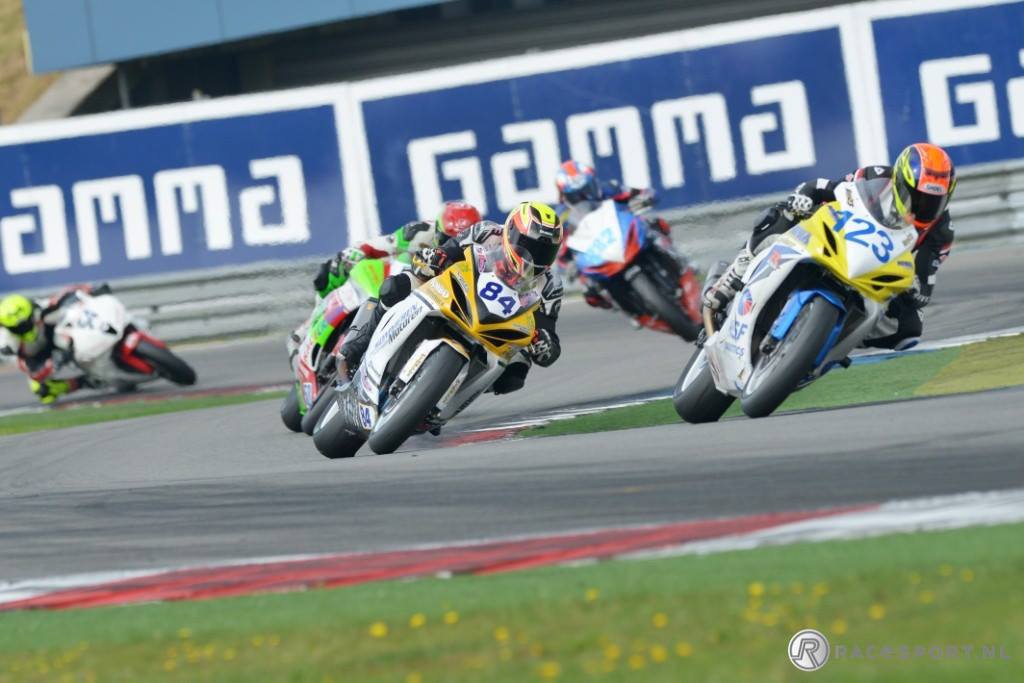 dutch-supersport-race