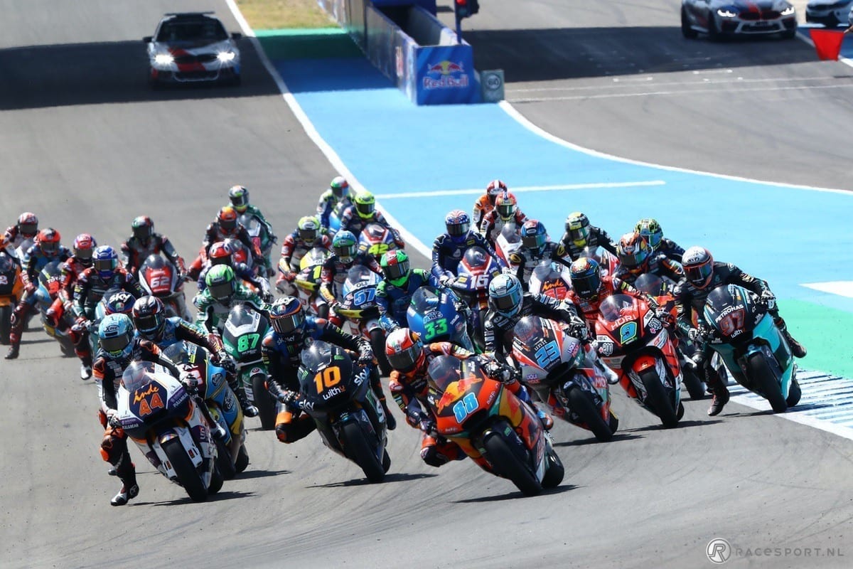 start-moto2-race-jerez