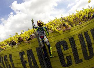 valentino-rossi-2015