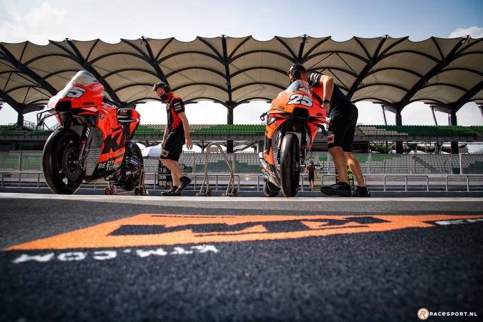 tech3-ktm-factory-racing