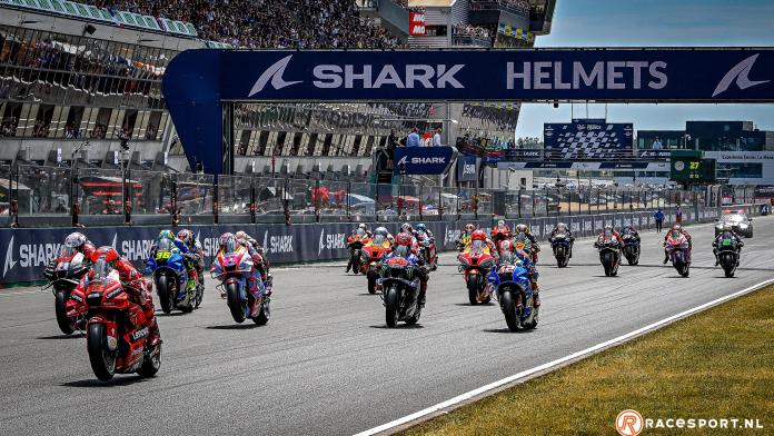 start-motogp-race