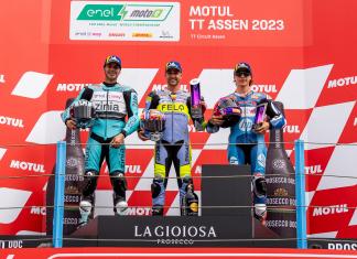 podium-motoe