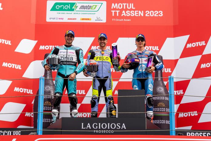 podium-motoe