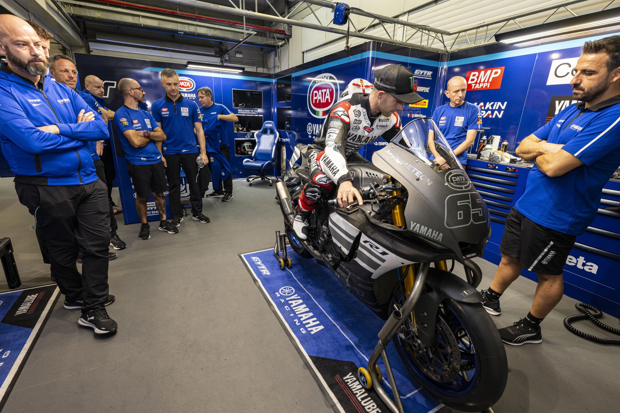 Test_WorldSBK_2023_Monday_Rea_Yamaha_DSC_3763