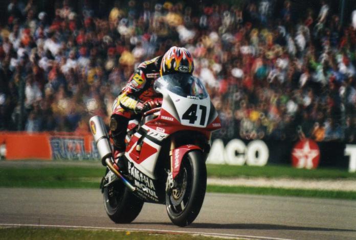 Noriyuki Haga tijdens de WorldSBK Assen in 1998 | foto© Henk Teerink