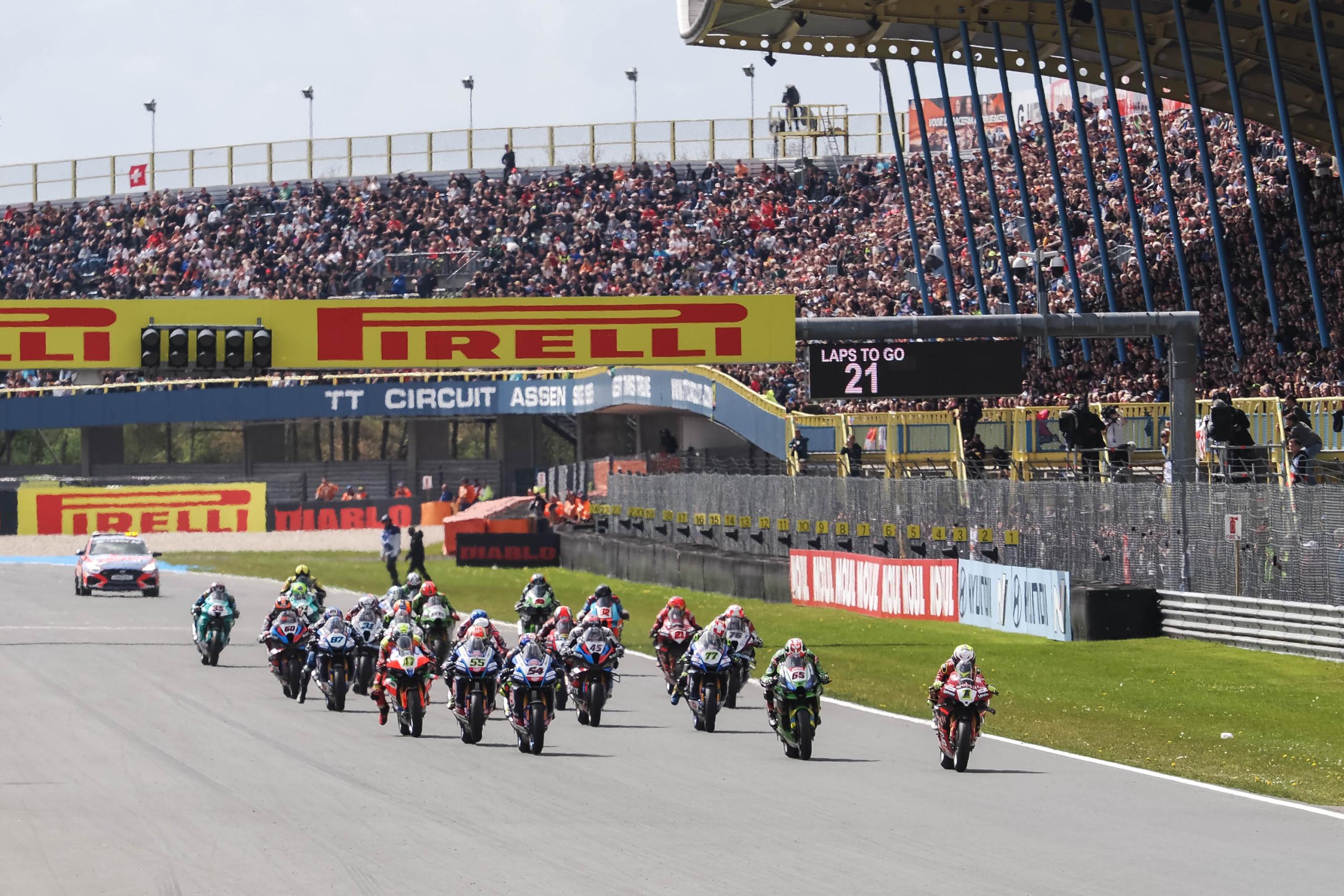 Start World Superbike race in 2023 | foto© WorldSBK