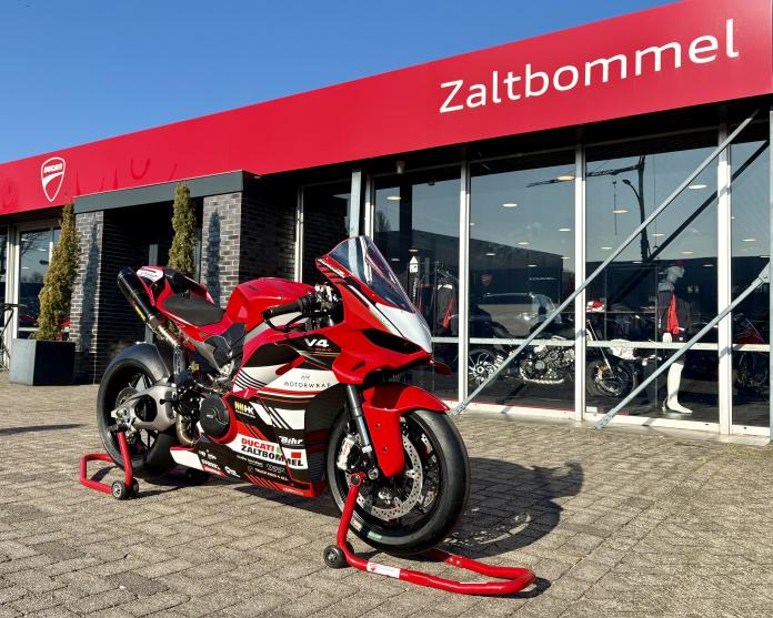 ducati-panigale-v4