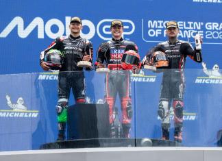 podium-m2