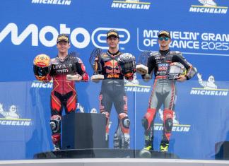 podium-m3