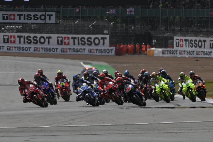 De MotoGP-start op Silverstone | foto© MotoGP.com