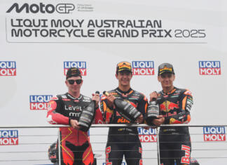 podium-m3