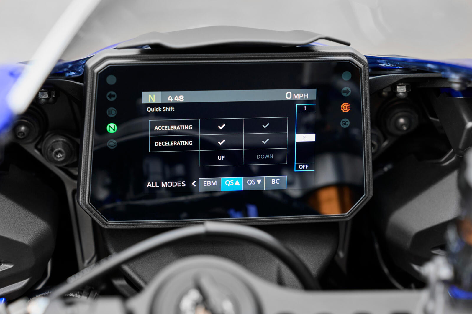 2026_YAM_YZF700R7_EU_DPBMC_DET_008_03_preview