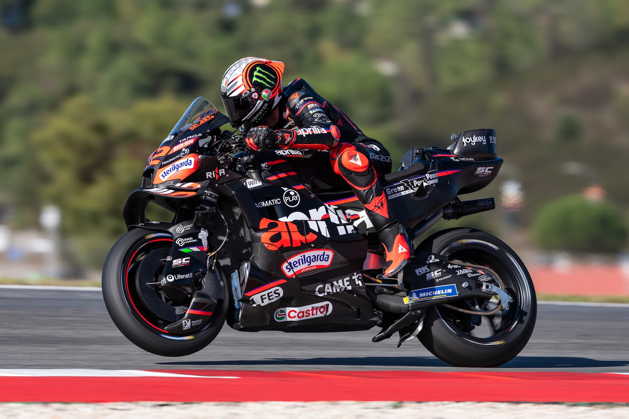 Marco Bezzecchi zondagochtend het snelst in Portugese warm-up