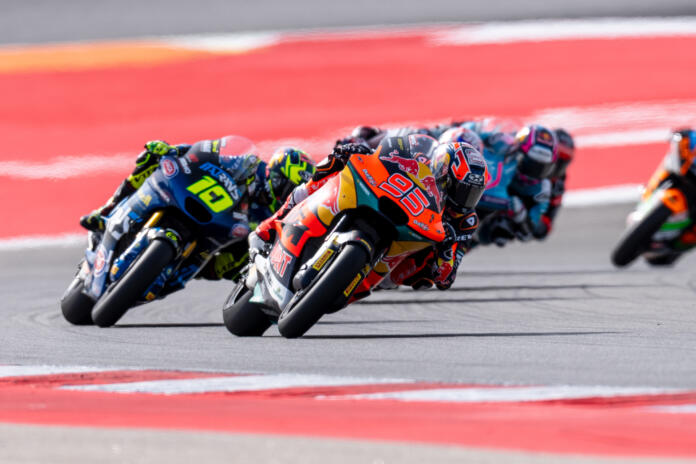 Collin Veijer (95) aan de leiding in de Moto2 | foto© Randy van Maasdijk