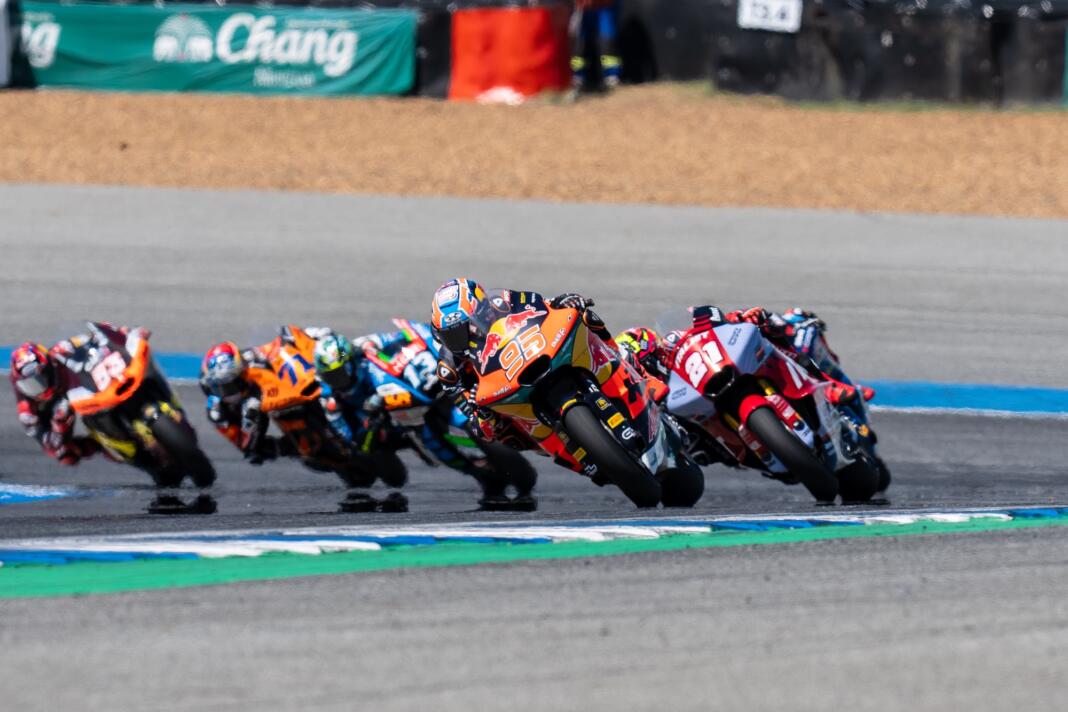 moto2-race-thailand
