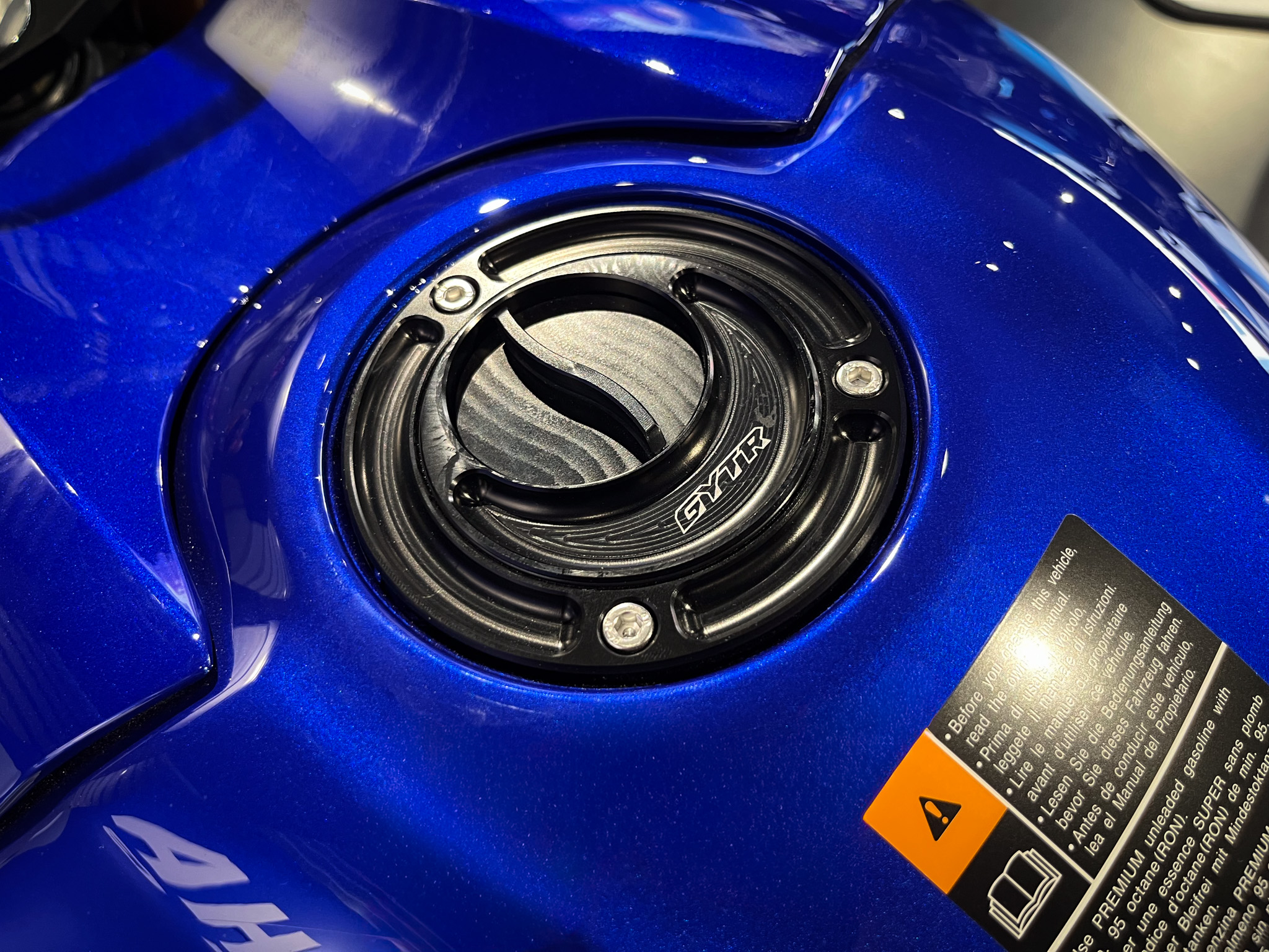 Crossplane YZF-R6 Horizontal-04