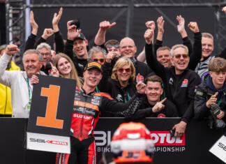 Jeffrey Buis won opnieuw in eigen huis | foto© Randy van Maasdijk