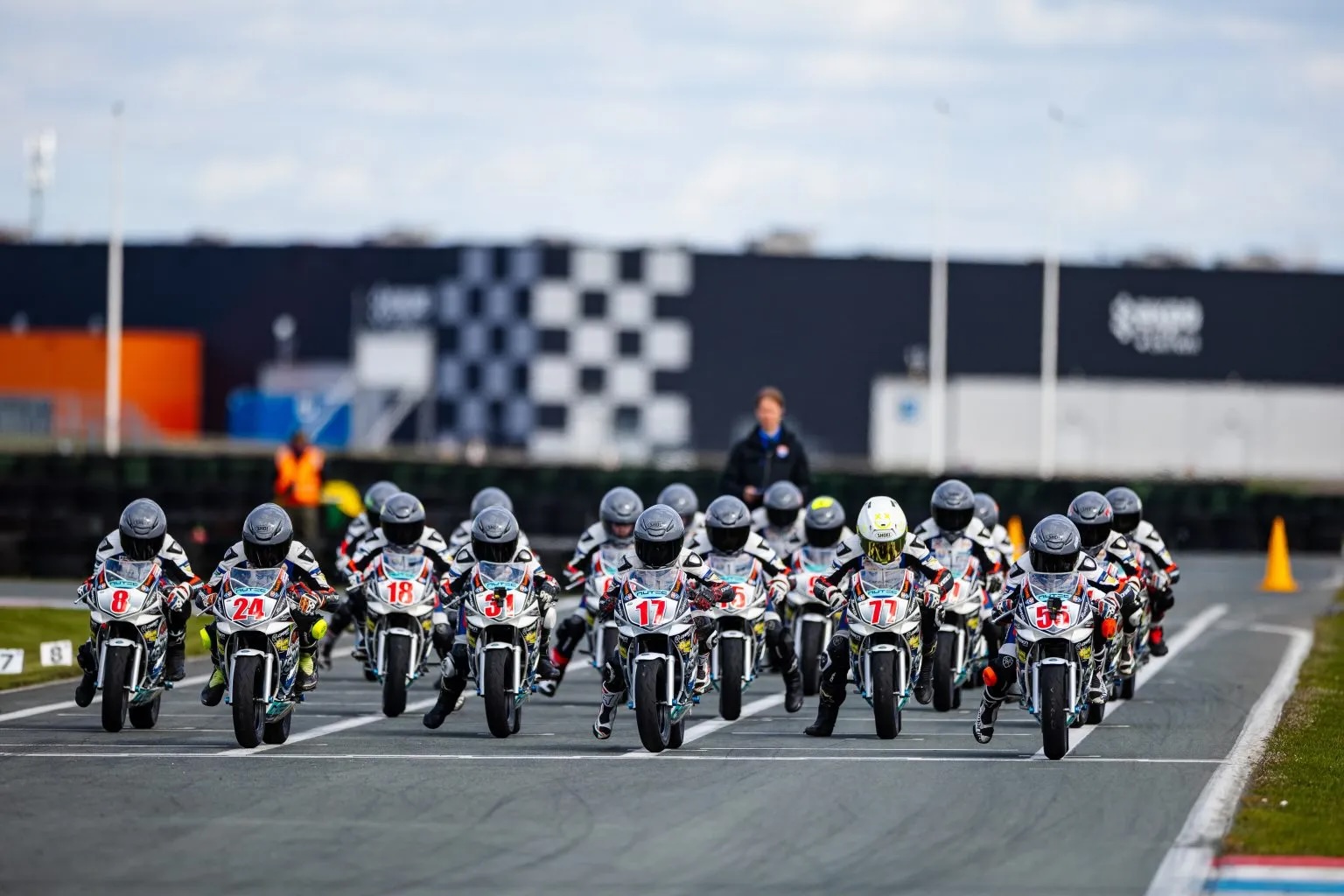 Drukke seizoensopener voor NK Junior Moto Racing in Assen