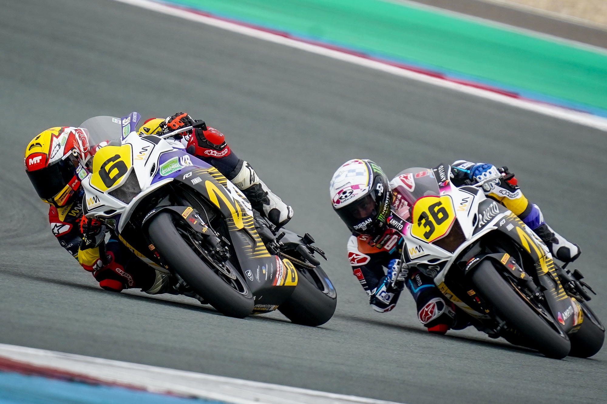 Beatriz Neila wint WorldWCR Race 2 in Assen na zinderend duel met Maria Herrera