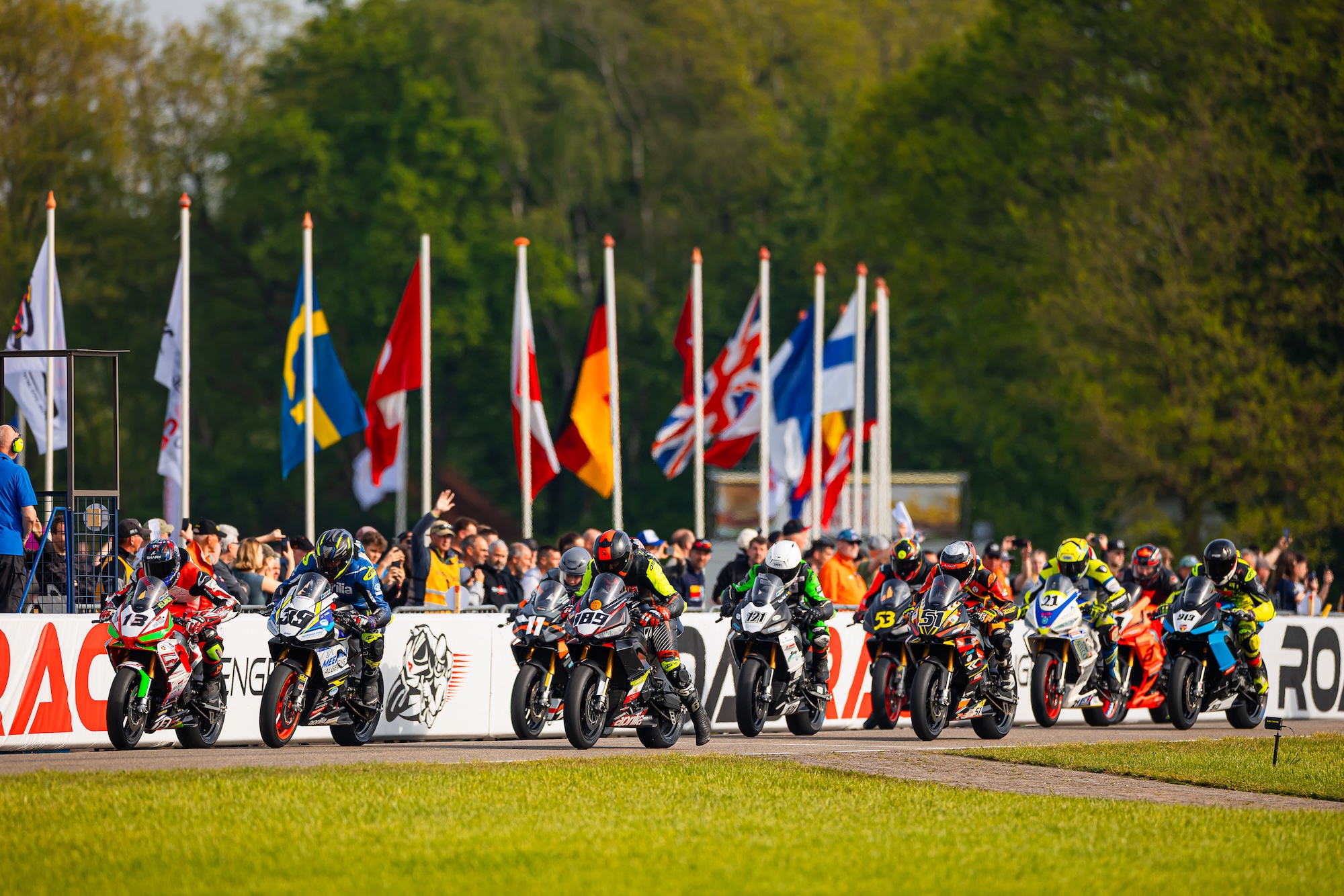Road Races Hengelo beleeft spectaculaire 58e editie op de Varsselring