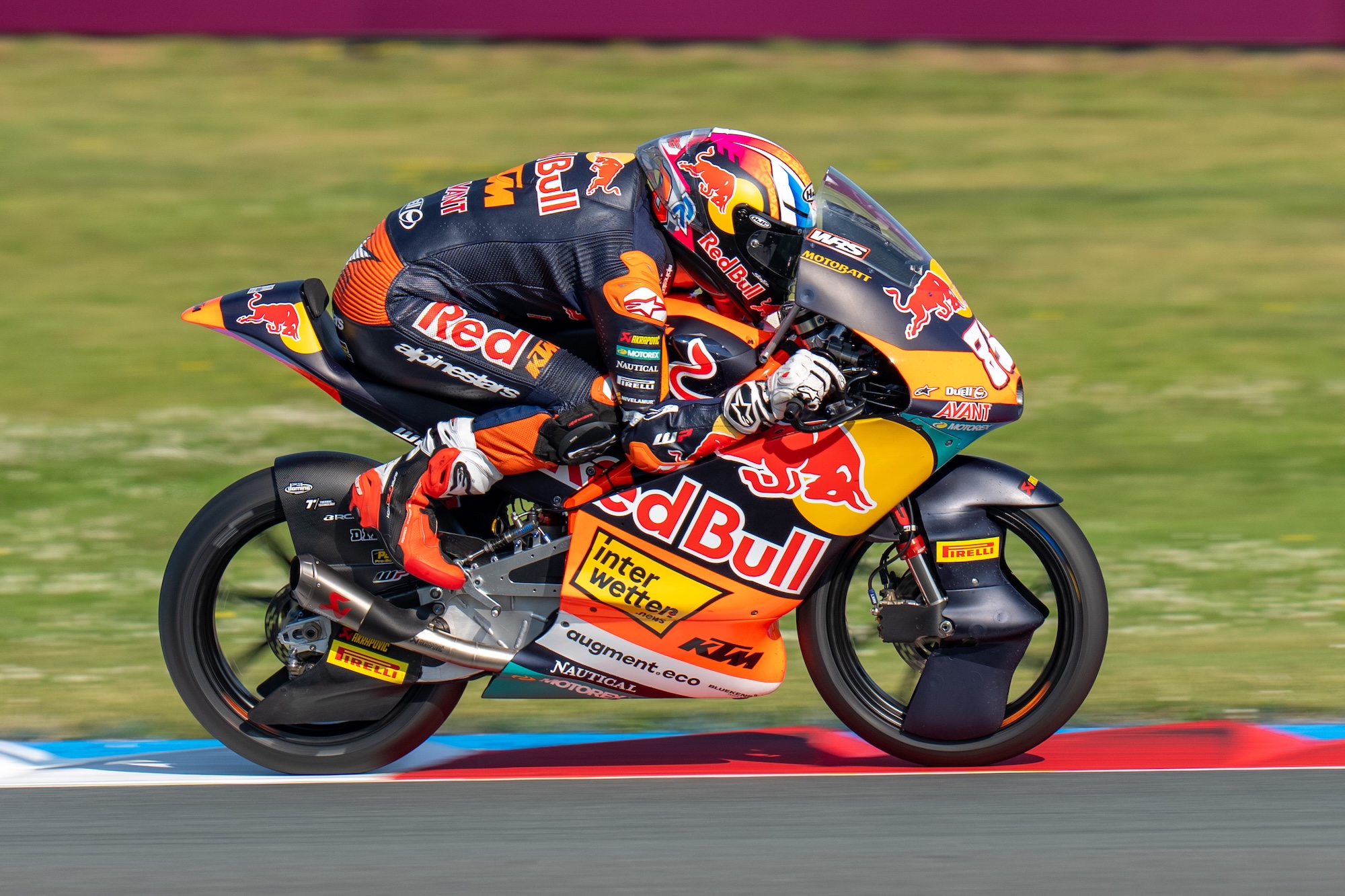 Carpe leidt Moto3 veld in tweede vrije training Dutch TT Assen