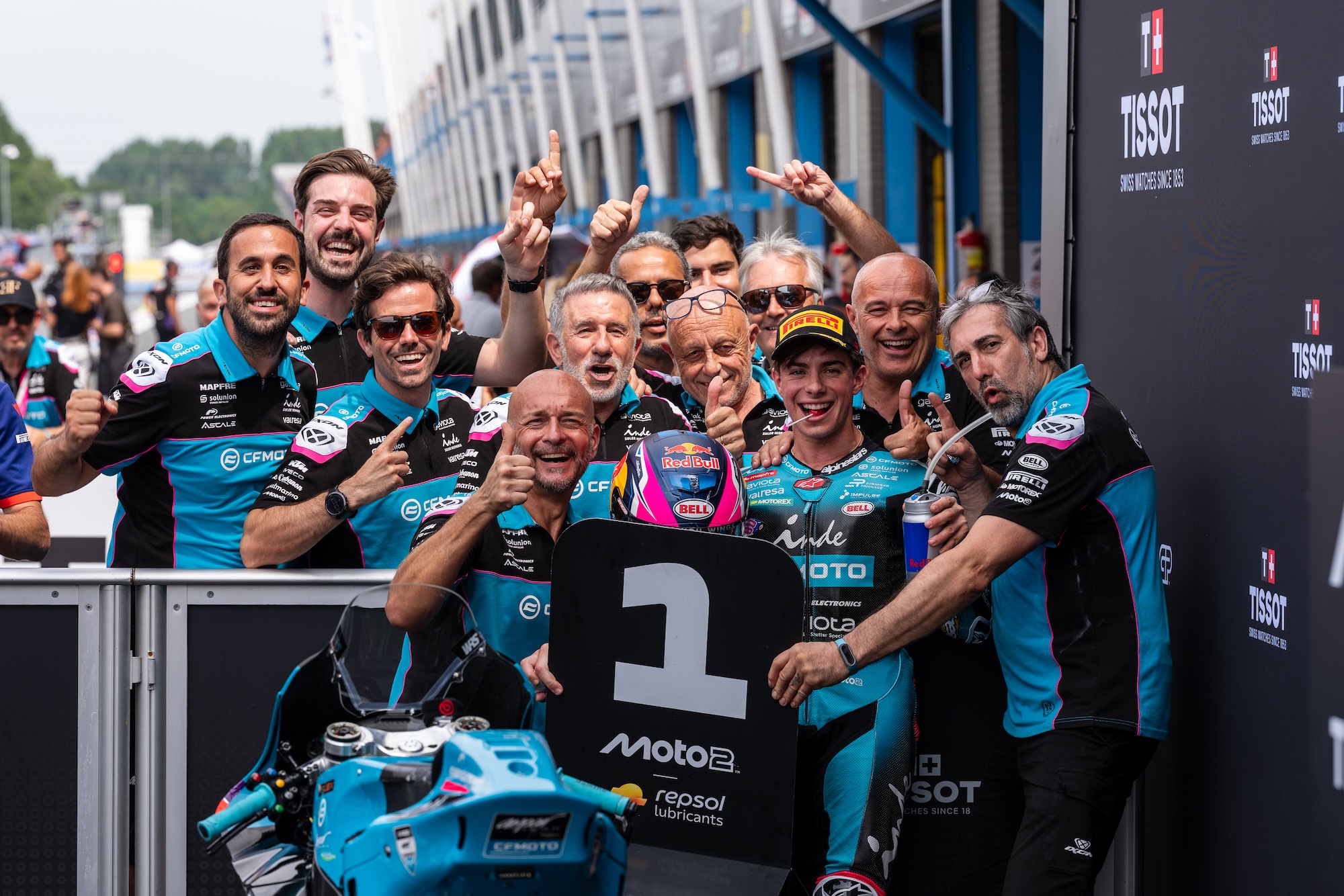 David Alonso pakt Moto2 pole op Assen, Van den Goorbergh P14 en Veijer P15