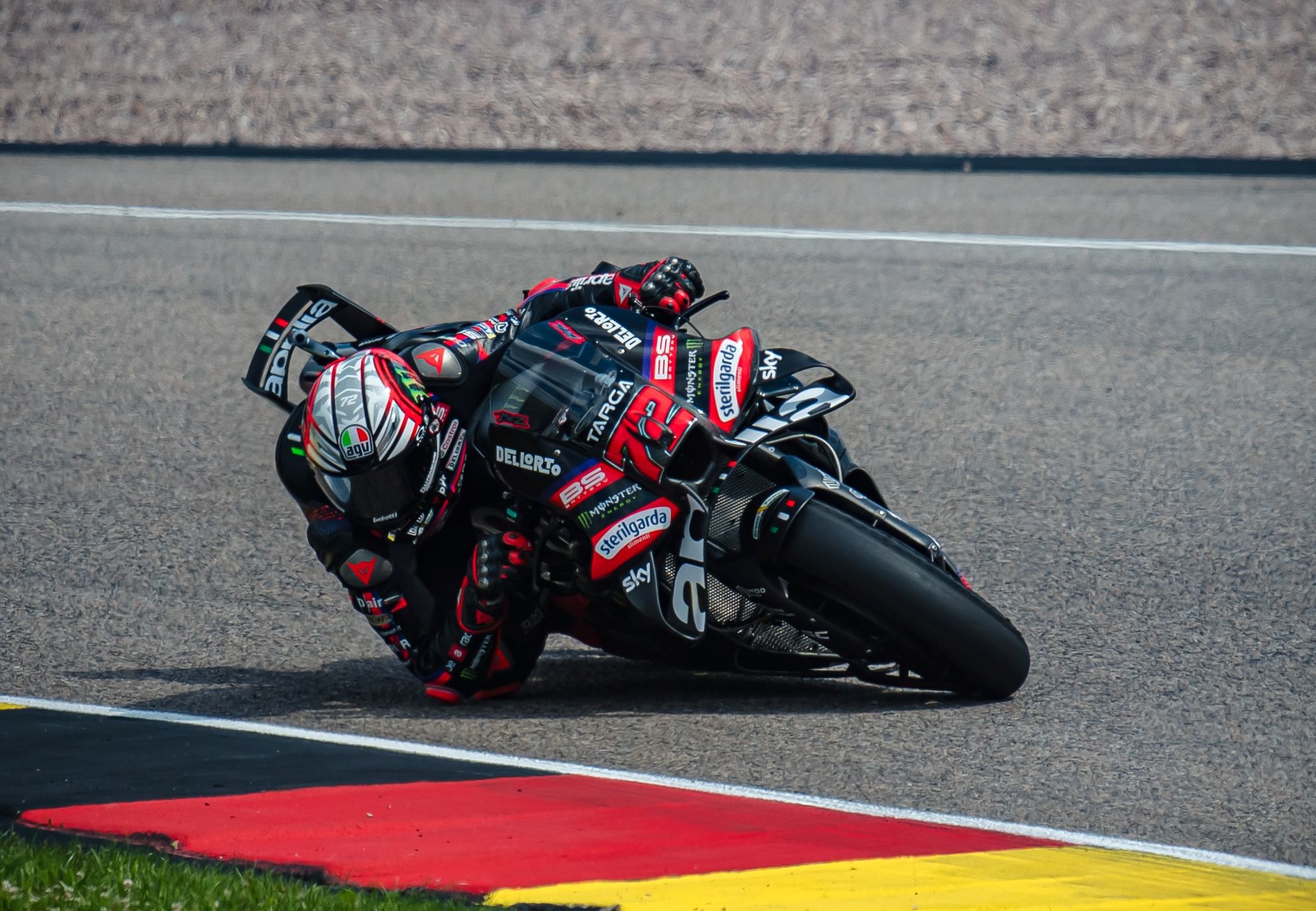 Marco Bezzecchi bijt in Duitsland op zijn tanden na crash Assen: “Ik heb overal pijn”