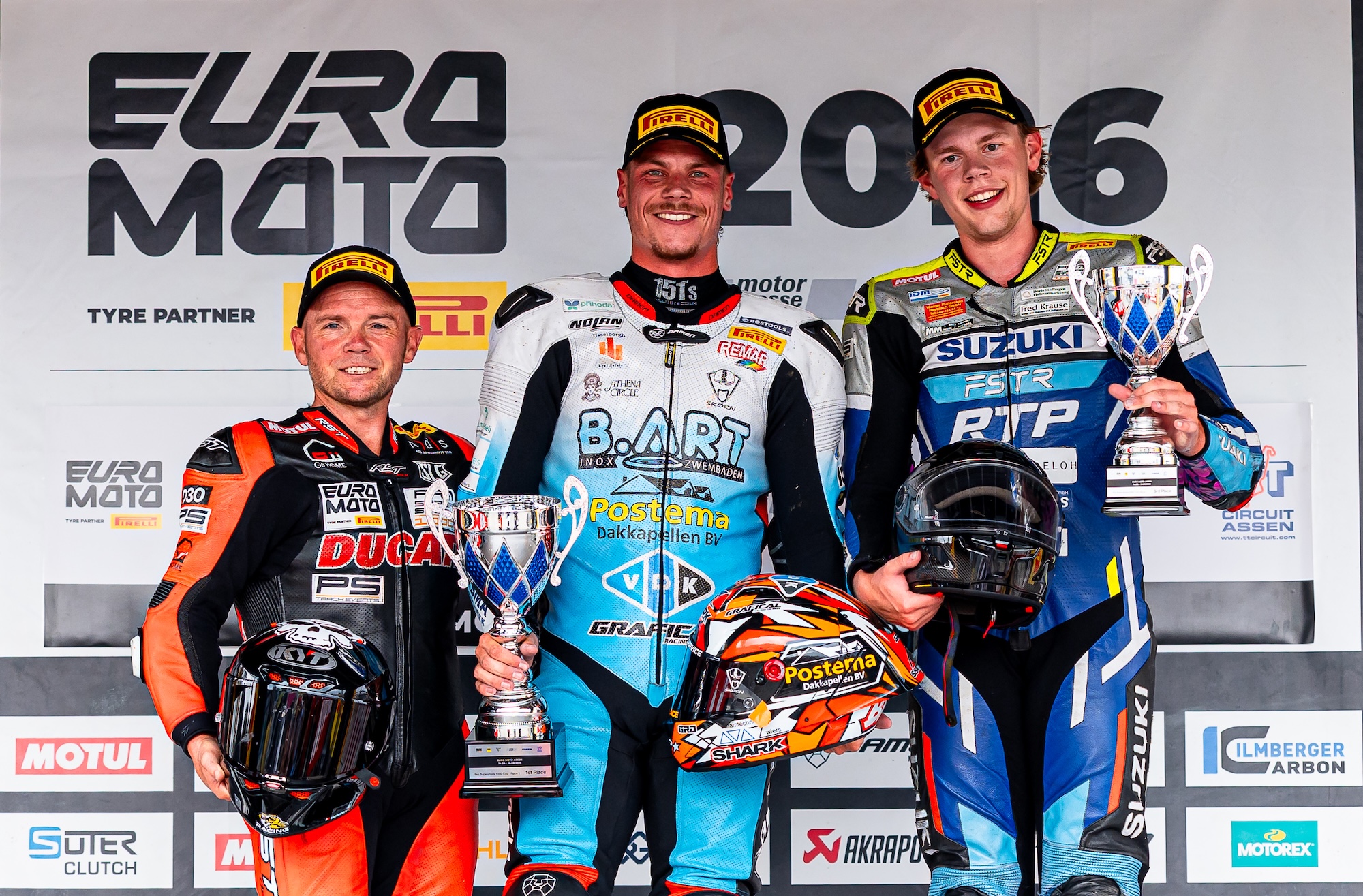 Euro Moto Assen: Smits grijpt Superbike pole, Bijman, Brink en Kubbinga winnen Race 1